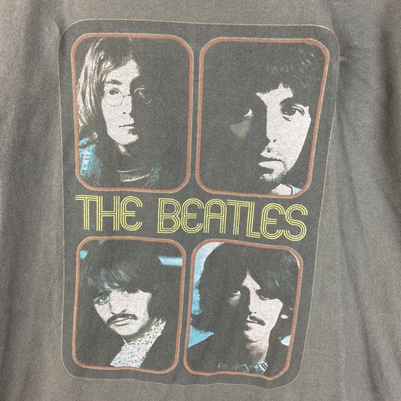 Beatles Apple Tee Shirt  White Album 2008 M/L ( On hold) - Picture 2 of 13